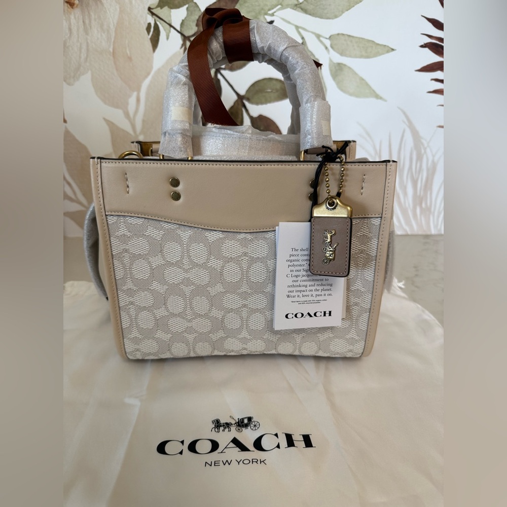 NWT Coach Jacquard Rogue 25 Chalk & Ivory